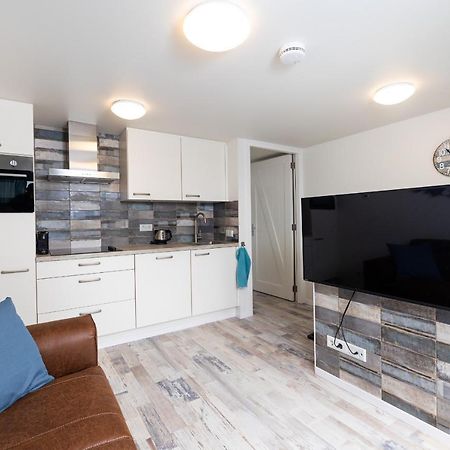 דומבורג Vakantiewoning B & Bernard מראה חיצוני תמונה